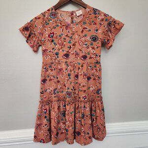 Reminds me of Beth Dutton on Yellowstone- Girls Floral Print Coral Dress M